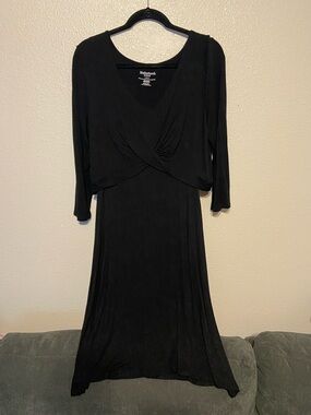 Nursing/Maternity Black Wrap-Front Long Sleeve Maternity Dress, Size Large